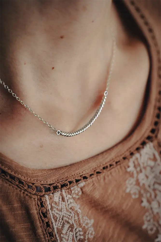 COLLIER CORDELIA